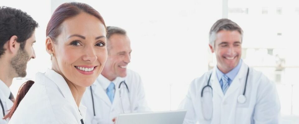 Protégete con la póliza de responsabilidad civil médica