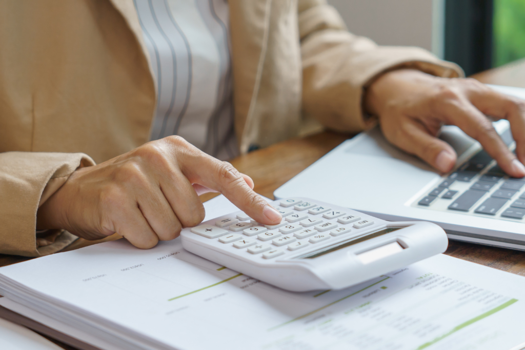 Cómo ahorrar en seguros sin perder coberturas