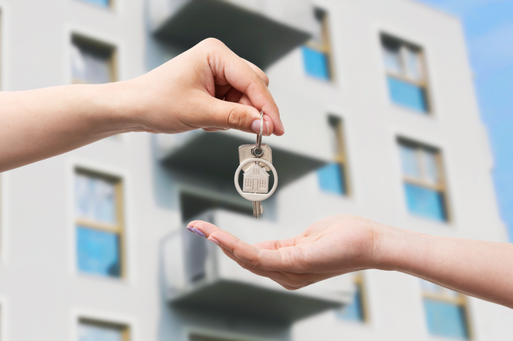 quién debe pagar el seguro de arriendo
